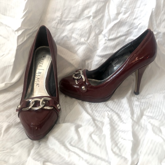 White House Black Market Pumps - Picture 1 of 2